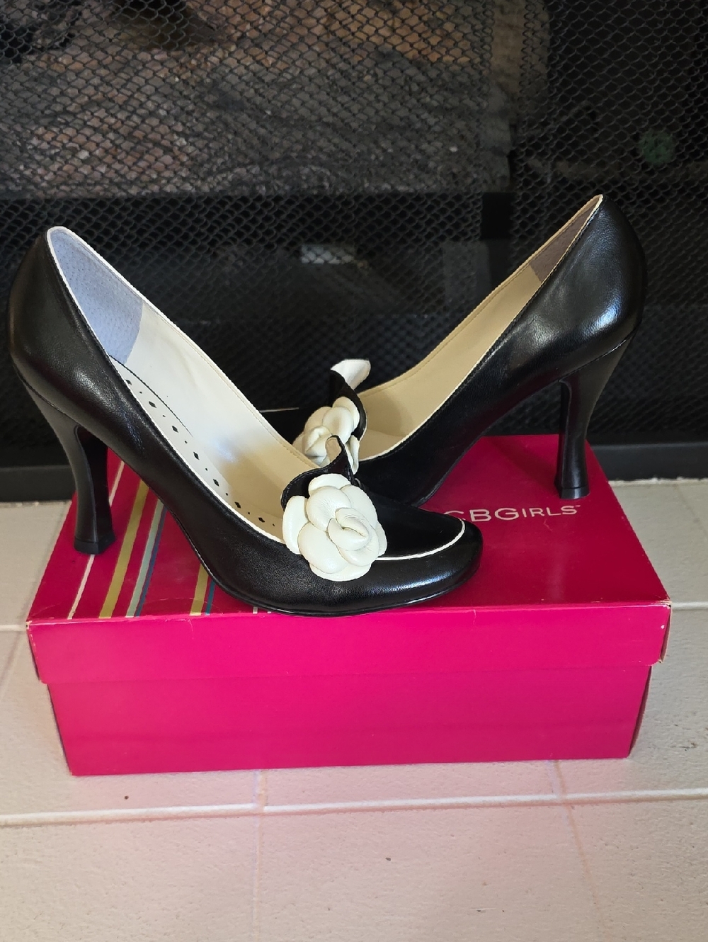 Vintage BCBGirls Black Pumps with White Floral Accent
